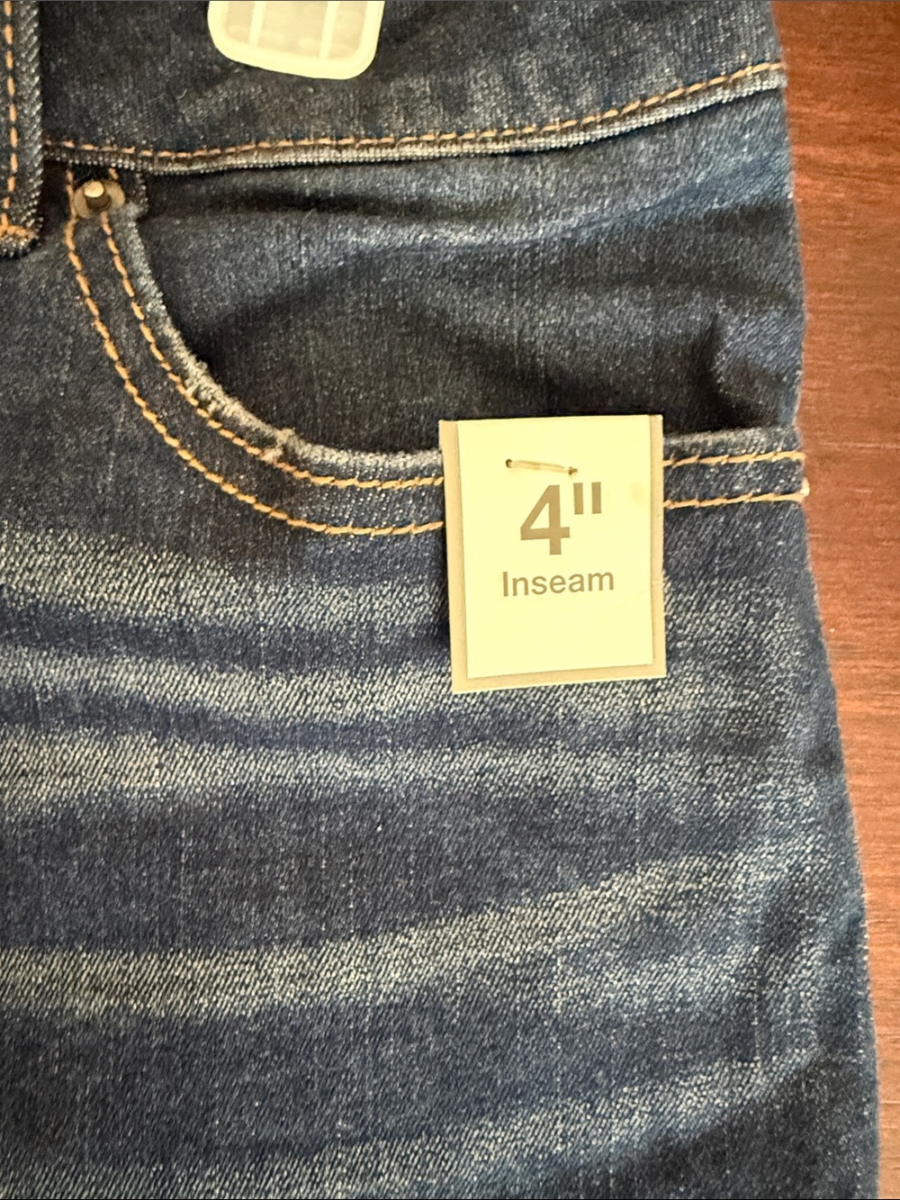 TIME & TRU 💙 DARK WASH CUFFED HEM MID-RISE DENIM SHORTS 💙 SIZE 10 🌟NWT🌟 - Picture 7 of 17